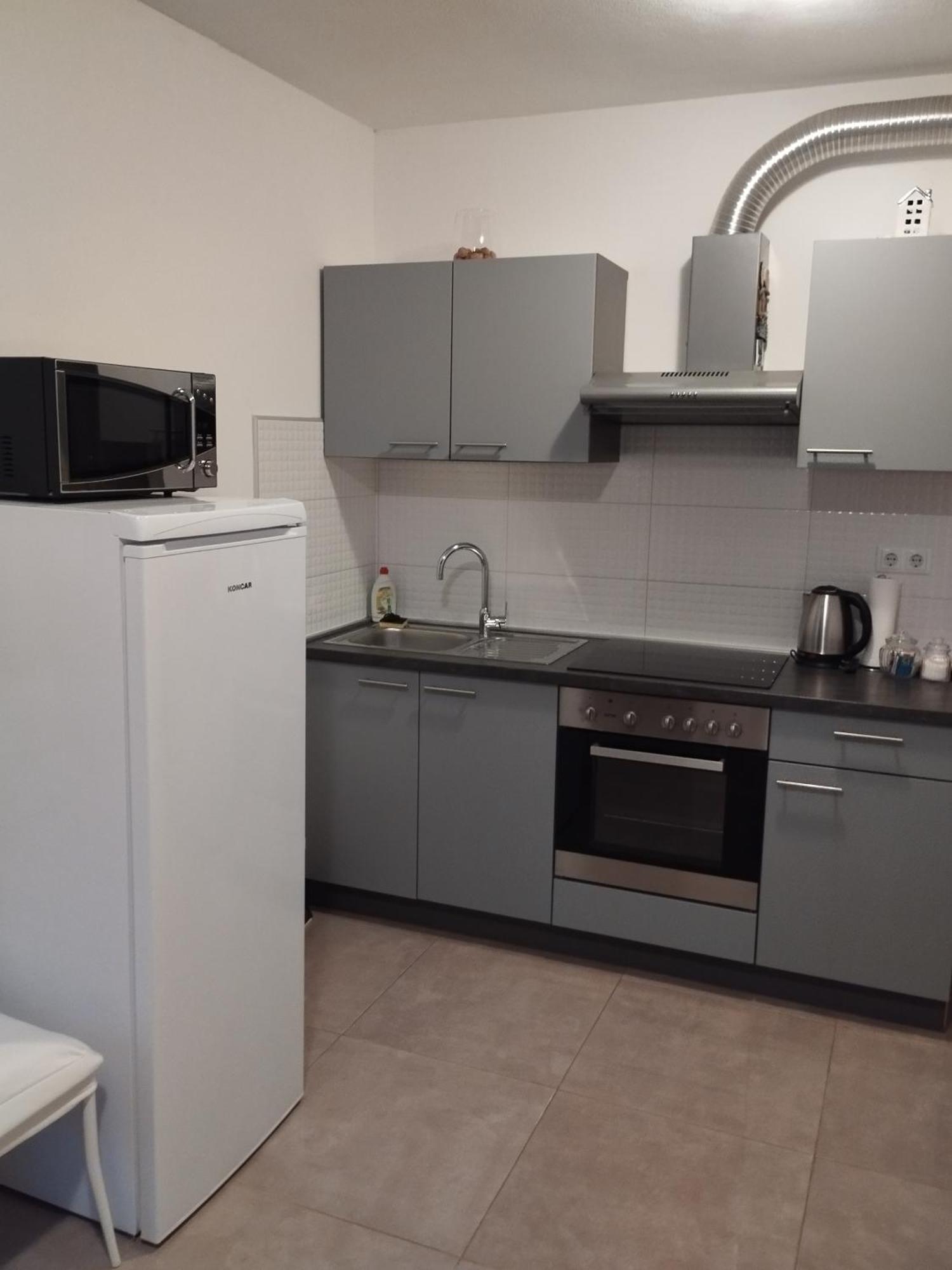 Tina Apartment *