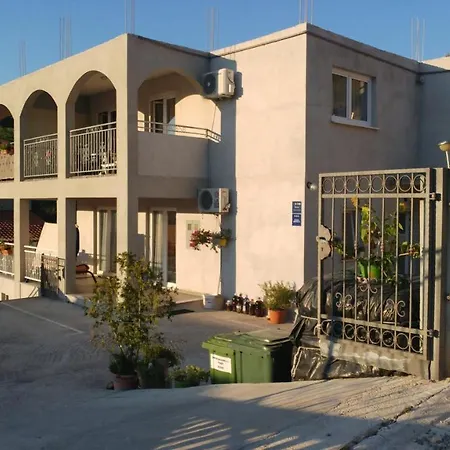 Apartment Tina Trogir Exterior photo